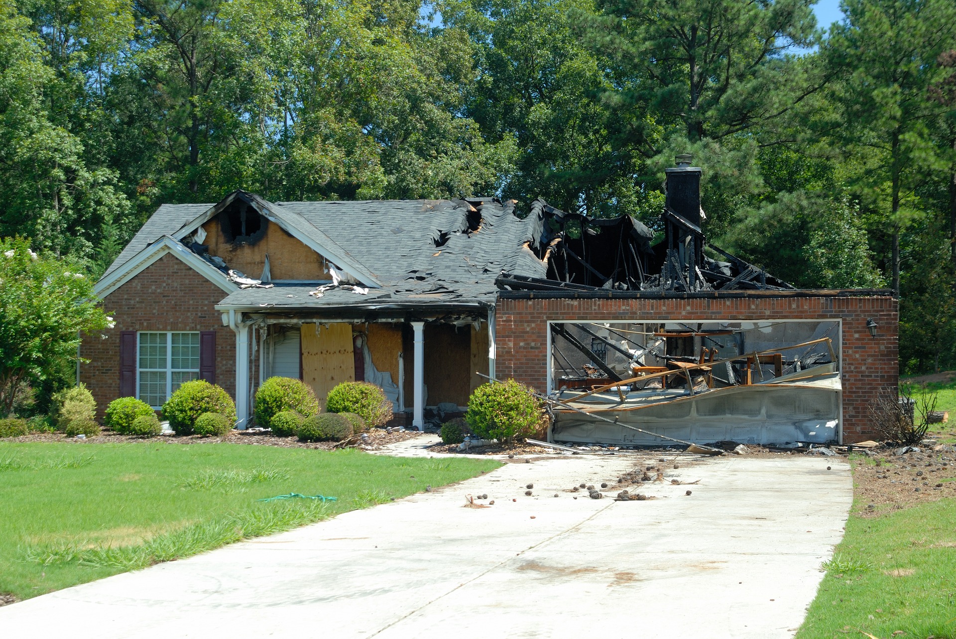 House that has been damaged by fire